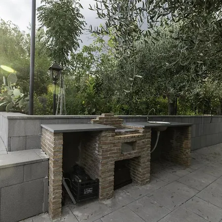 בית נופש Casetta Delle Rose Sull'etna ויאגרנדה