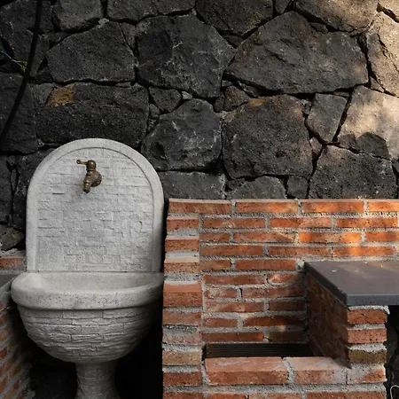 Dom wakacyjny Casetta Delle Rose Sull'etna *